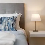 Modern And Spacious Apartment,