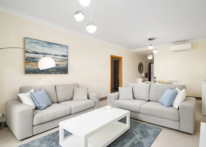 Modern And Spacious Apartment, *