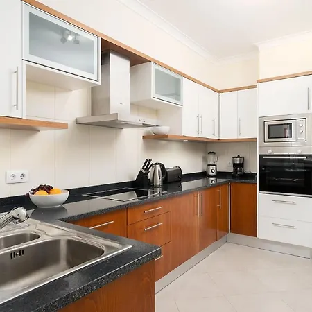 Modern And Spacious Apartment, *