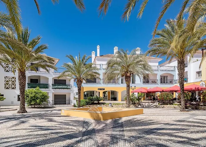 Modern And Spacious Apartment, *