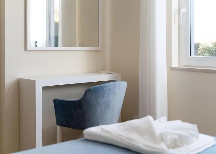 Modern And Spacious Apartment,