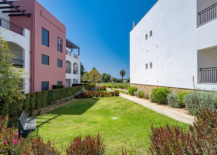 Modern And Spacious Apartment, Daire *