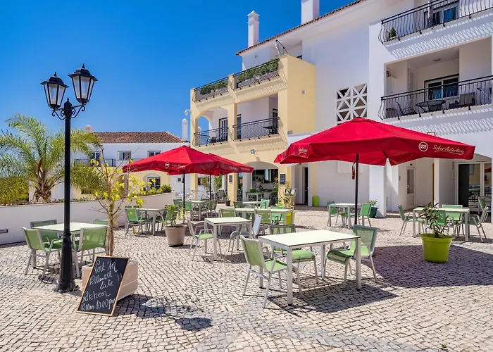 Daire Modern And Spacious Apartment, *